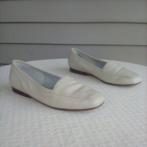 Enzo Angiolini Women's Liberty Opal Cream Loafers size 7.5 M - Picture 2 of 9